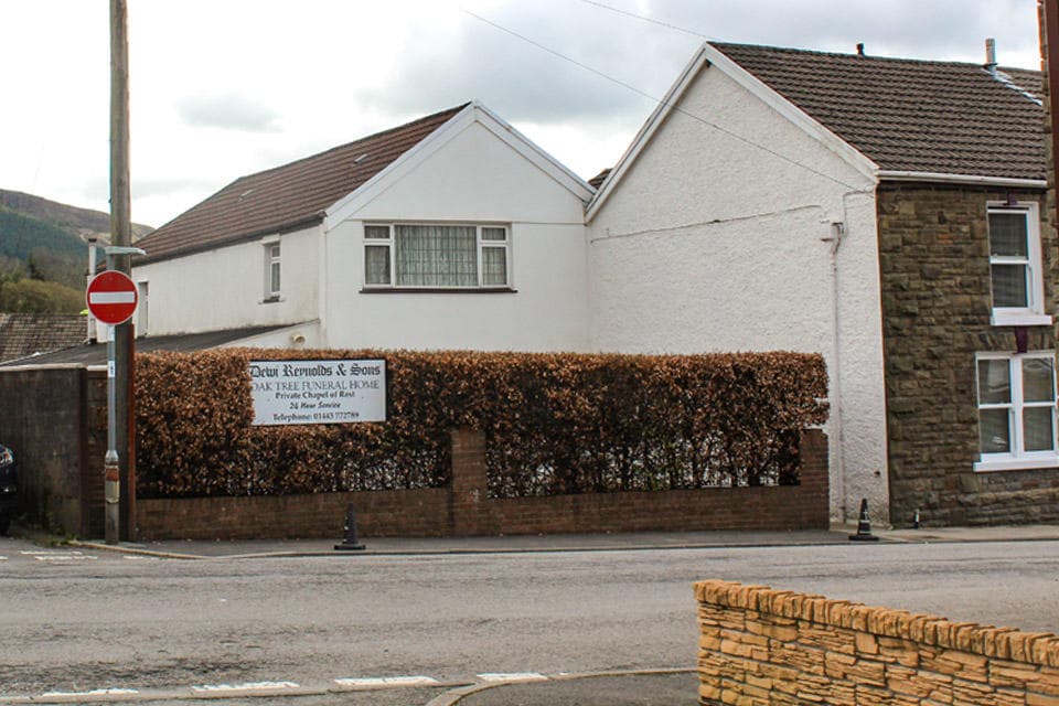 Dewi Reynolds & Sons Funeral Directors in Treorchy
