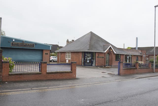 Ken Gregory & Sons Funeral Directors in Kirkby-in-Ashfield