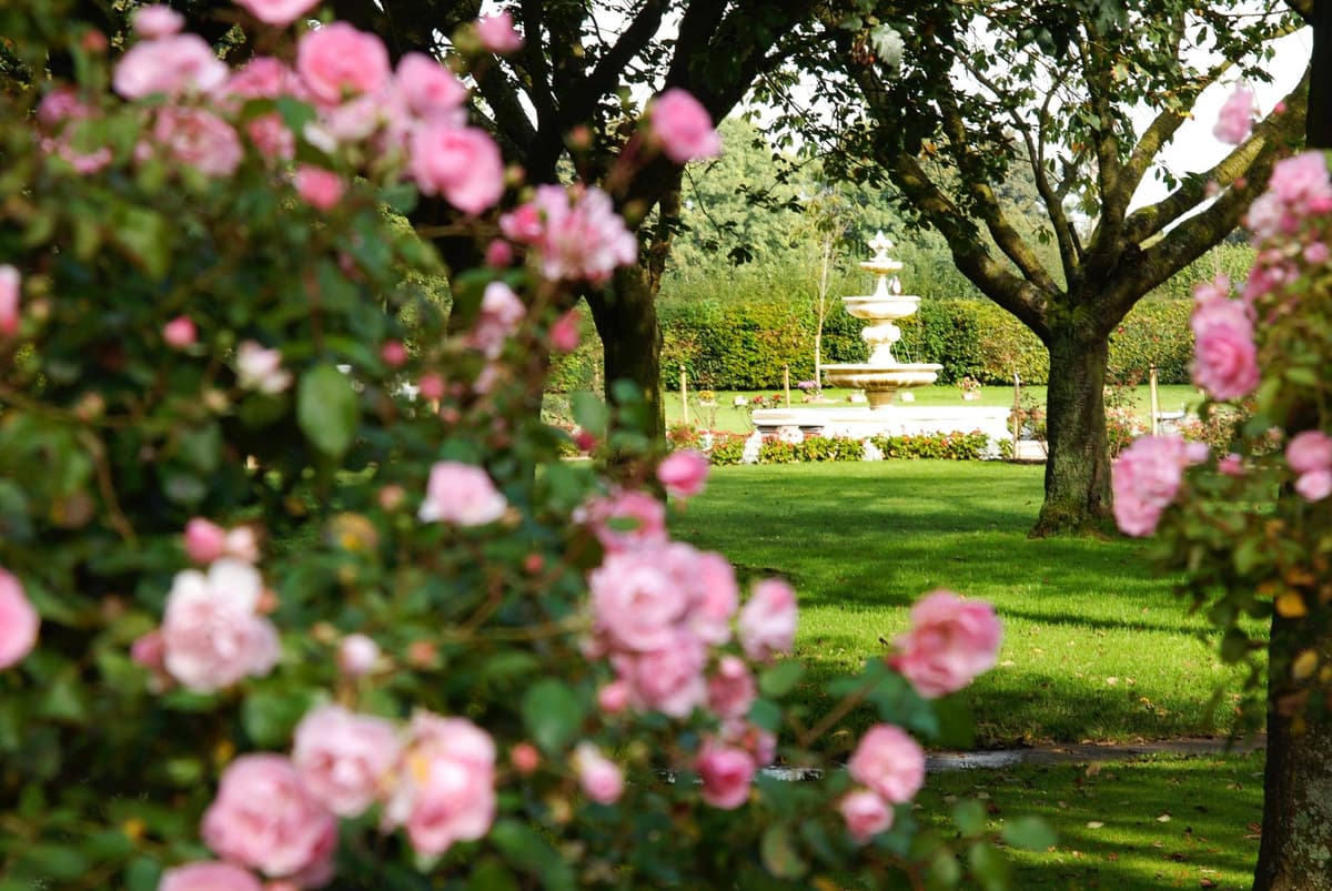 L Fulcher Funeral Directors